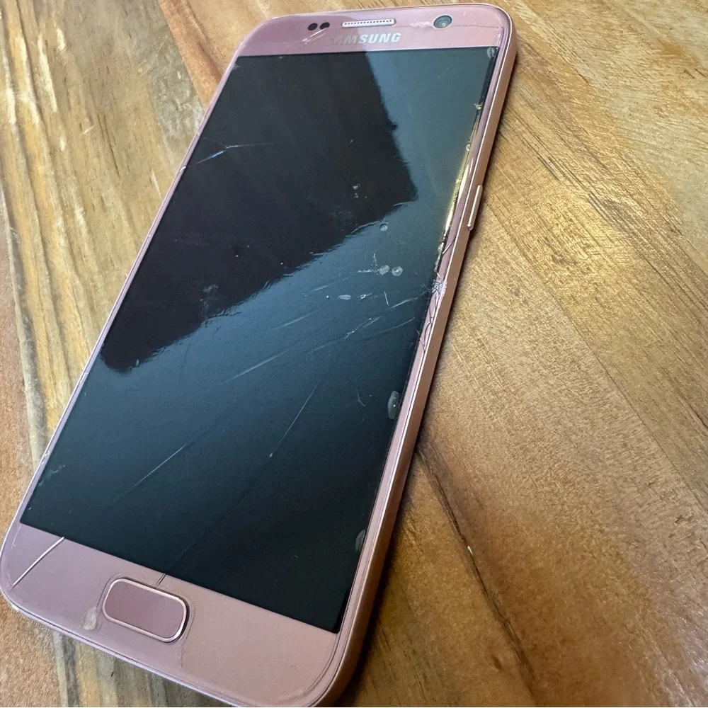 Samsung Galaxy S7 Rose Gold Smartphone